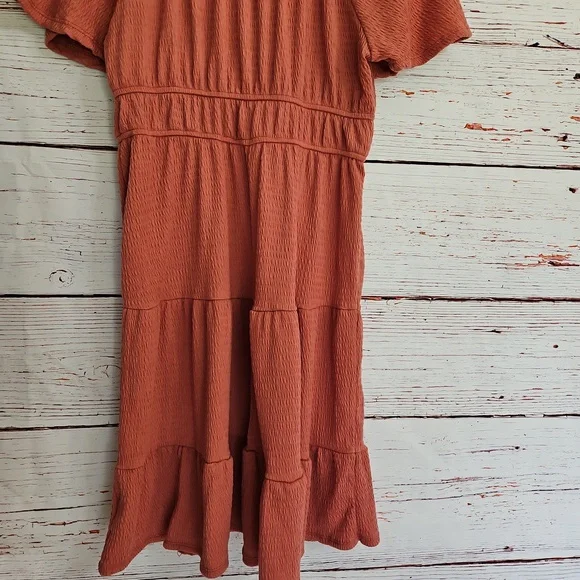 Gilli Dress - Picture 17 of 17